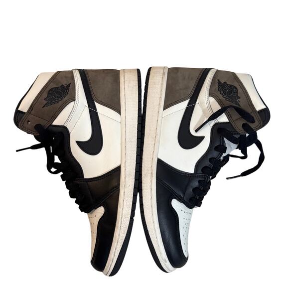 Men\'s Size 8/Womens Size 9.5 Nike Air Jordan 1 Retro OG High Dark Mocha Sneakers main image 7